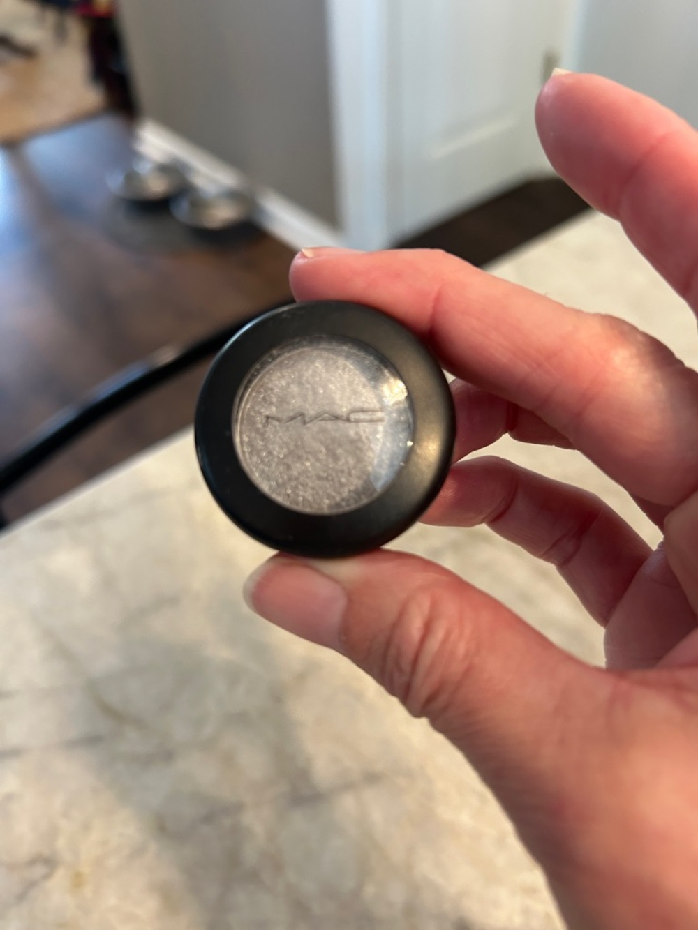 MAC Silver Fine Shine Eyeshadow